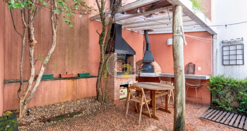 Casa de Vila a venda no Campo Belo com 2 suites e 2 vagas