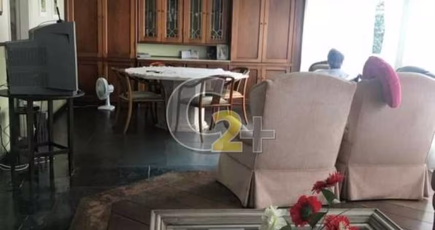 Apartamento à venda no Paraíso com 3 quartos, sendo 1 suíte e 3 vagas