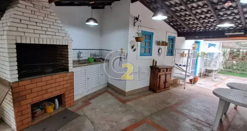 Casa Sobrado à venda no Ibirapuera com 4 quartos, 2 suites e 7 vagas
