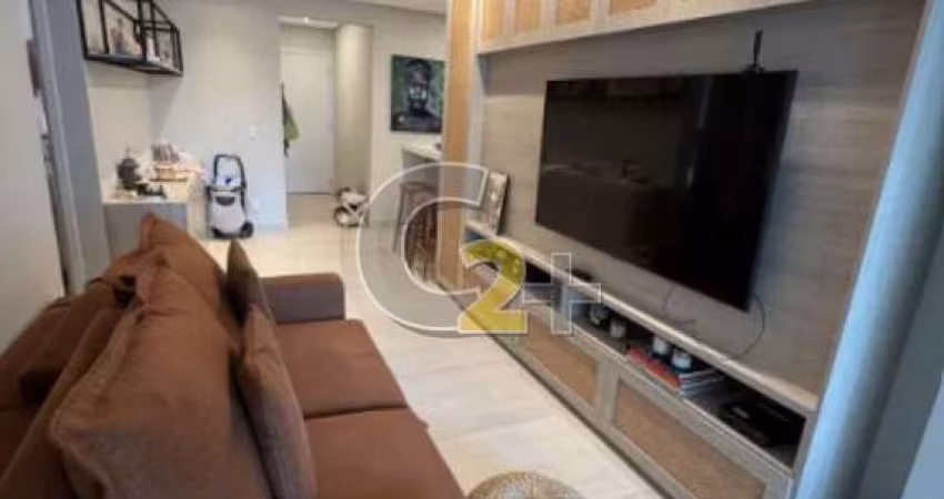 Apartamento à venda em Pinheiros com 2 quartos, sendo 1 suíte e 1 vaga