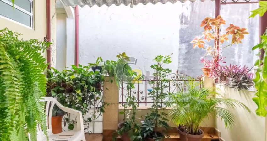 Casa a venda em Perdizes com  4 quartos e 2 vagas