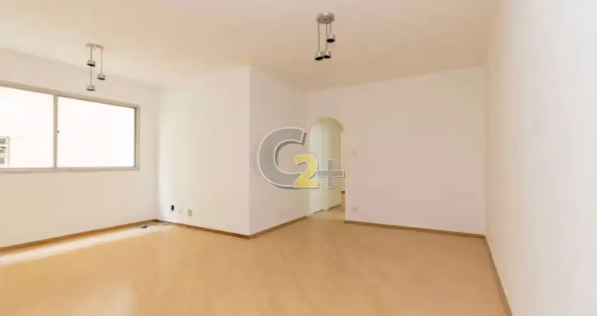 Apartamento á  venda em moema, 3 quartos, 1 suíte, 1 vaga de garagem.