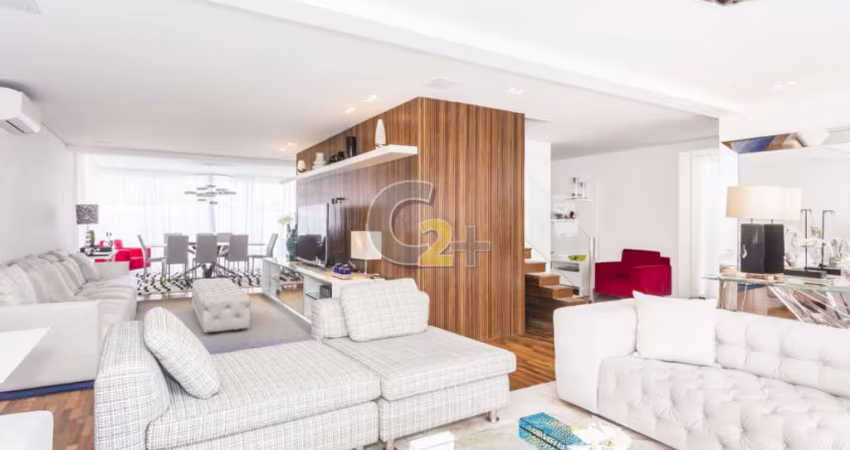 Casa a venda no Pacaembu, 3 suítes, 5 vagas