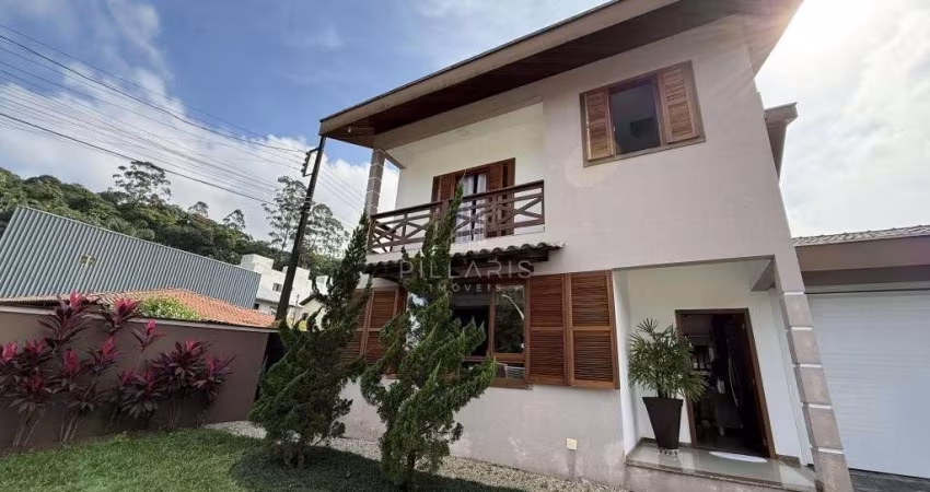 SOBRADO no ANITA GARIBALDI com 3 quartos para VENDA, 237 m²