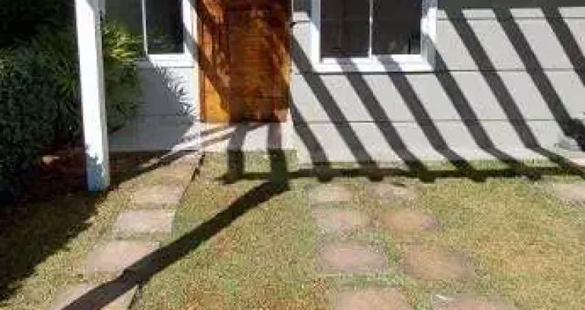 Sobrado com 3 dormitórios à venda, 126 m² por R$ 700.000,00 - Noemia - Franca/SP