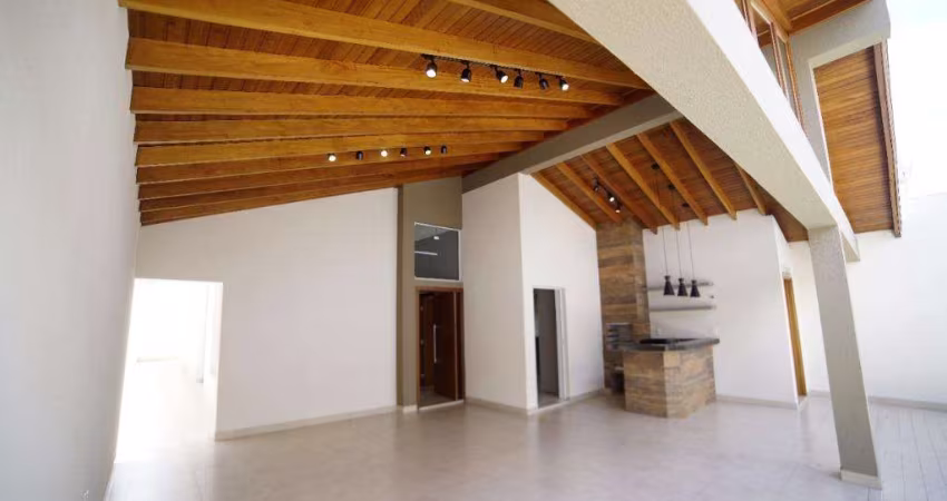 Casa com 3 dormitórios à venda, 169 m² por R$ 960.000,00 - Jardim Piratininga - Franca/SP