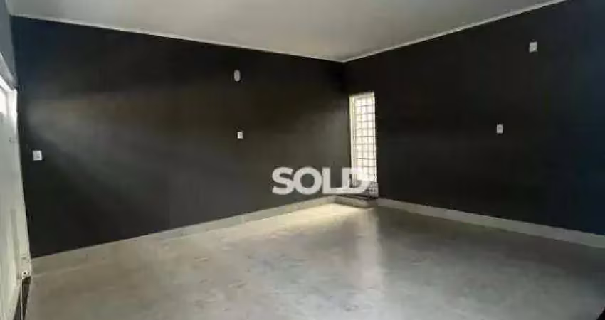 Casa com 3 dormitórios sendo 1 suíte, área gourmet com piscina,  200 m² de construção, à venda por R$ 750.000,00 - Jardim Barão - Franca/SP