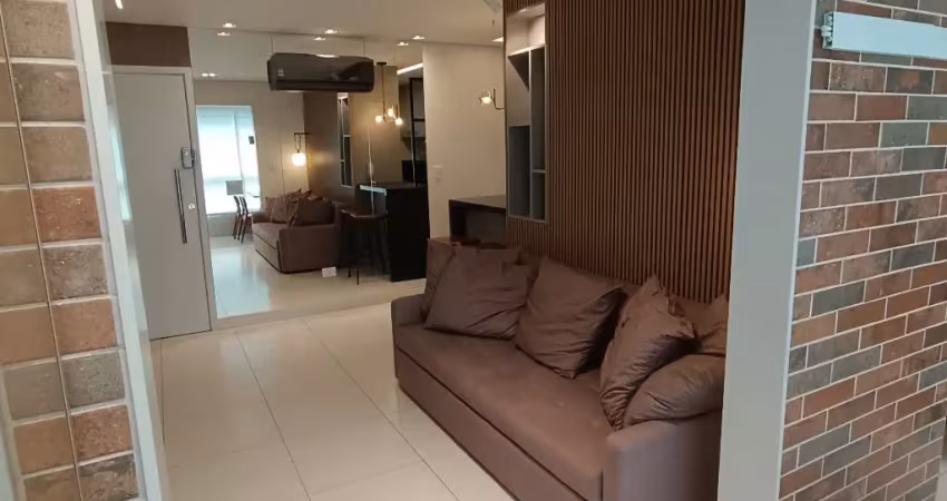 Apartamento mobiliado no Canto do Forte