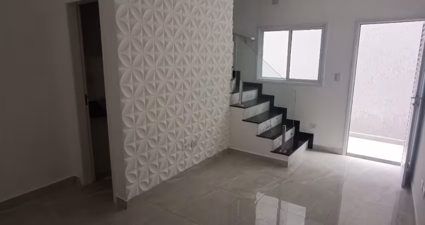 Sobrado novo no Boqueirão em Praia Grande