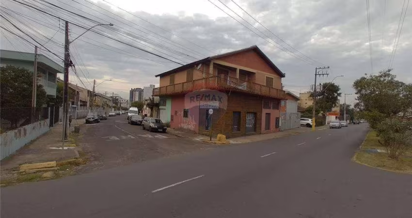 Prédio Comercial Versátil em Vila Regina à Venda!