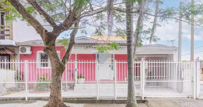 Casa com 3 quartos à venda na Rua Itapetininga, 244, Parque da Matriz, Cachoeirinha