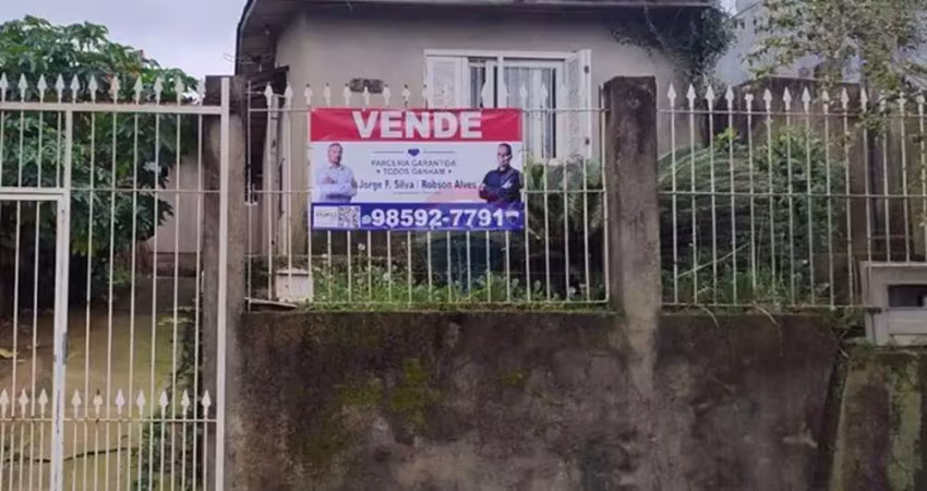 Casa com 1 quarto à venda na Rua Guajuvira, 796, Jardim do Bosque, Cachoeirinha