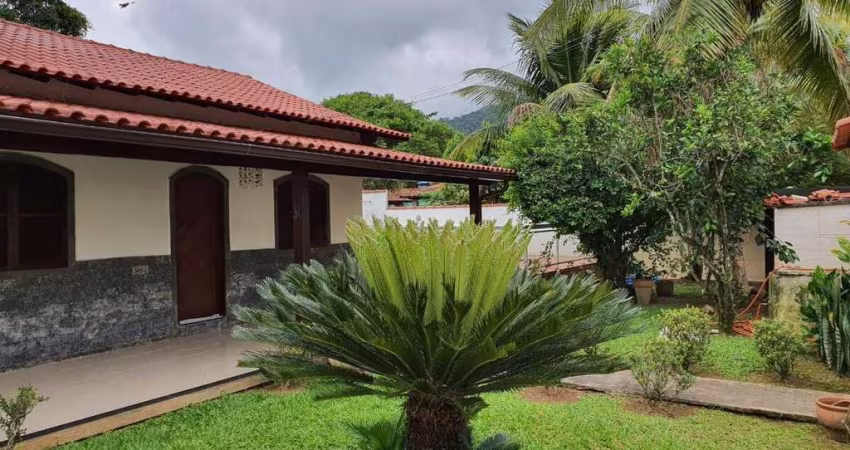 Casa para Venda em Saquarema, Serra De Mato Grosso (sampaio Correia), 5 dormitórios, 2 suítes, 4 banheiros, 3 vagas