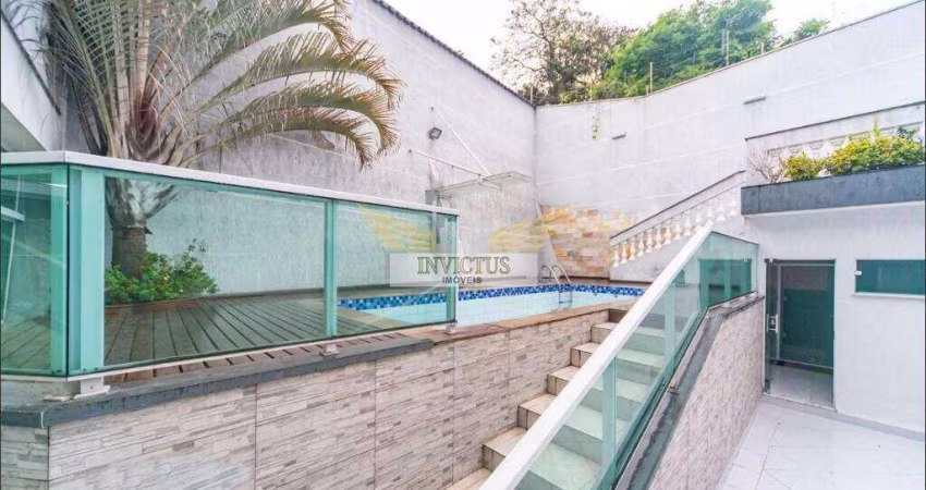 Sobrado com 3 Suítes para Comprar, 525m² - Vila Helena, Santo André/SP.