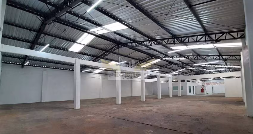 Galpão Comercial/Industrial com 3 Áreas Fabris para Comprar, 2.260m² - Jardim Santo Antônio, Santo André/SP.