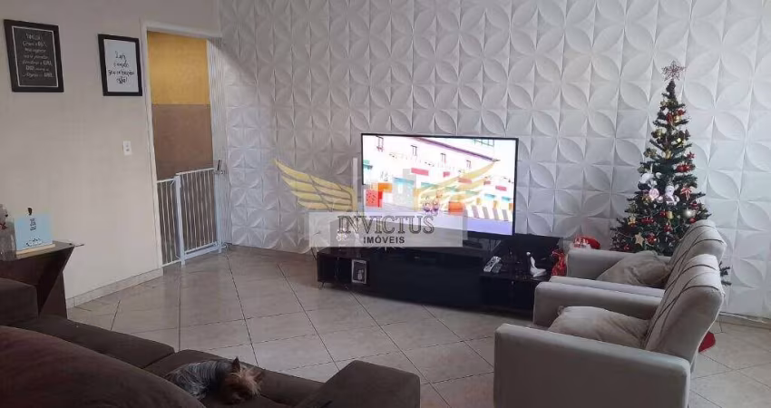 Sobrado com 4 Suítes para Comprar, 262m² - Jardim Santo Antônio, Santo André/SP.