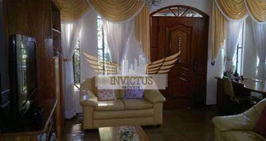 Casa Térrea com 3 Quartos para Comprar, 205m² - Bairro Bangu, Santo André/SP.