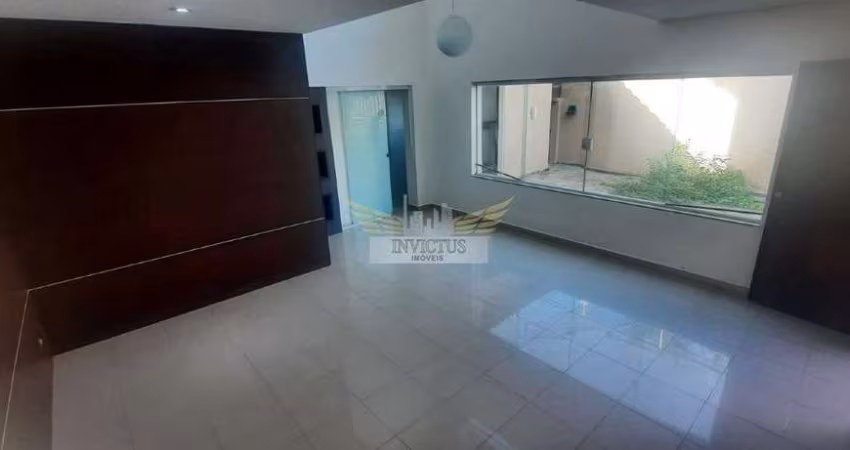 Sobrado com 5 Quartos para Alugar, 333m² - Santa Maria, Santo André/SP.