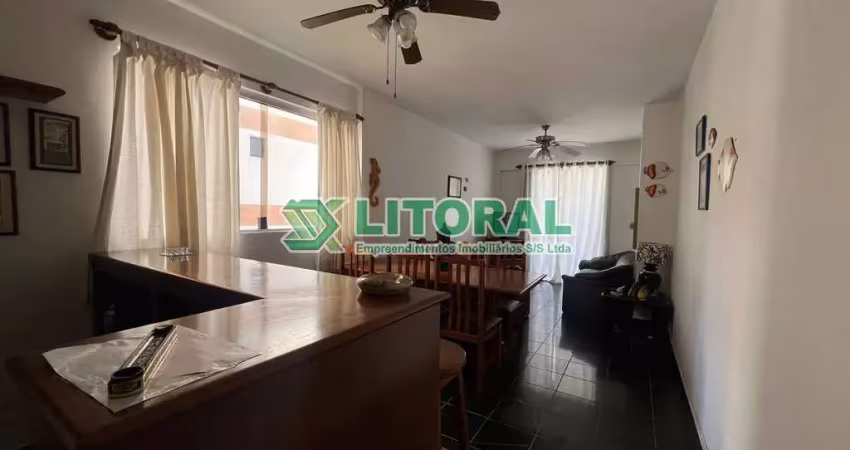 Apartamento 3 dormitorios + 1 suite dependência 145 mts do mar!!