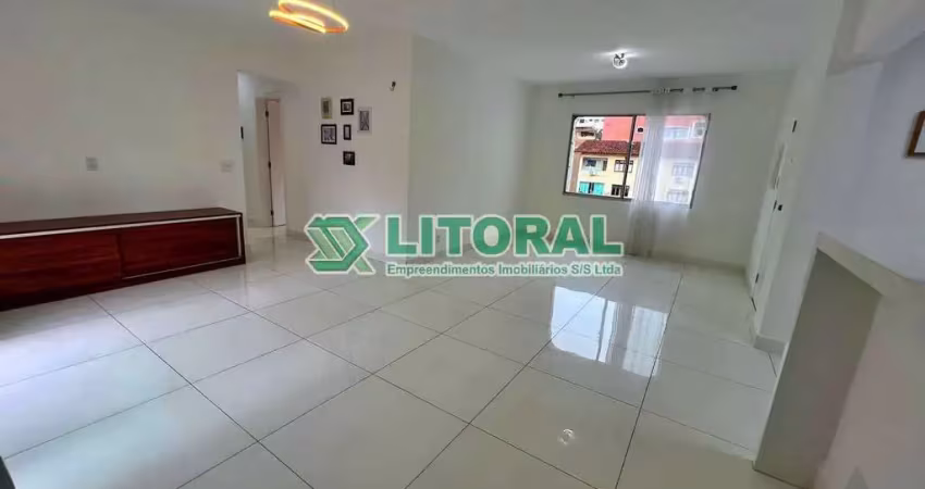 Apartamento reformado 03 dormitorios - 600 metros da praia