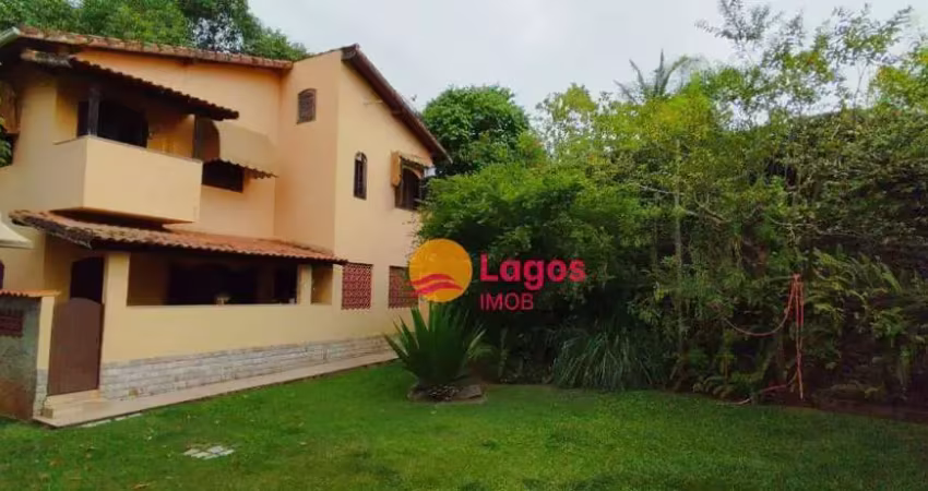 Duas casas e um terreno plano,  5 dormitórios à venda, 200 m² por r$ 730.000 - condado de maricá - maricá/rj