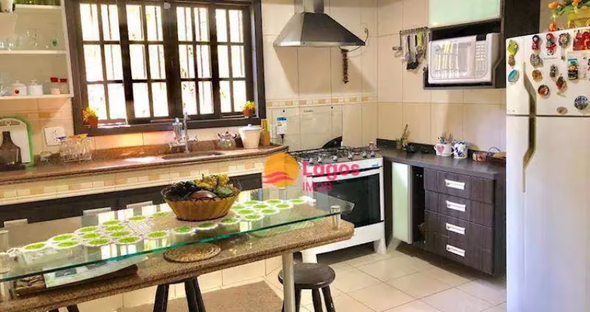 Casa à venda, 262 m² por R$ 675.000,00 - Baldeador - Niterói/RJ