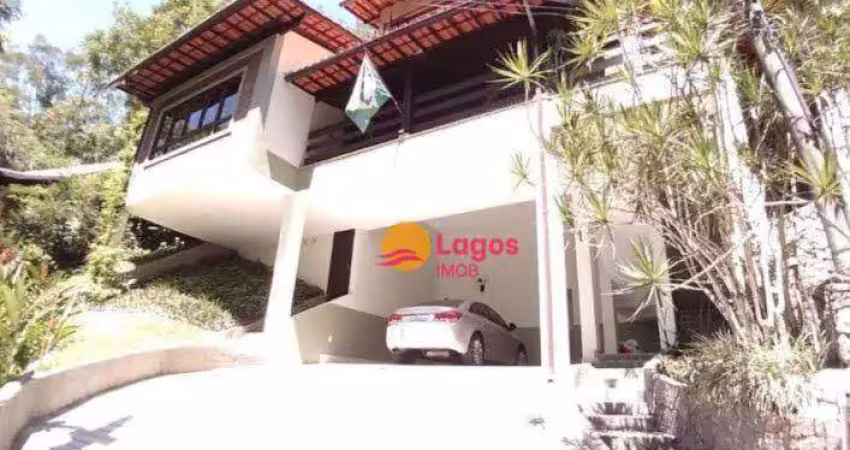 Casa triplex com 4 quartos, 294 m² por R$ 1.290.000 - Itaipu - Niterói/RJ