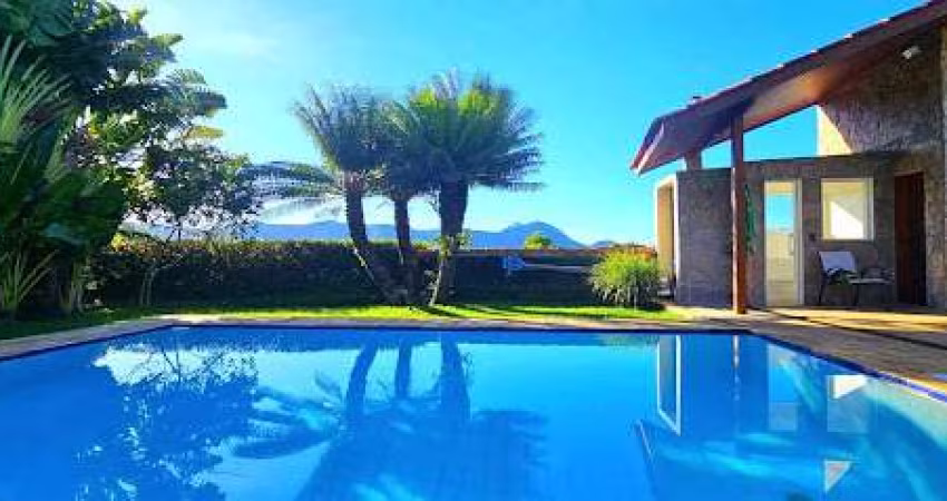 Casa à venda, 242 m² por R$ 2.150.000,00 - Itaipu - Niterói/RJ