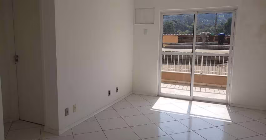 Apartamento com 1 dormitório à venda, 45 m² por R$ 135.000,00 - Santa Bárbara - Niterói/RJ