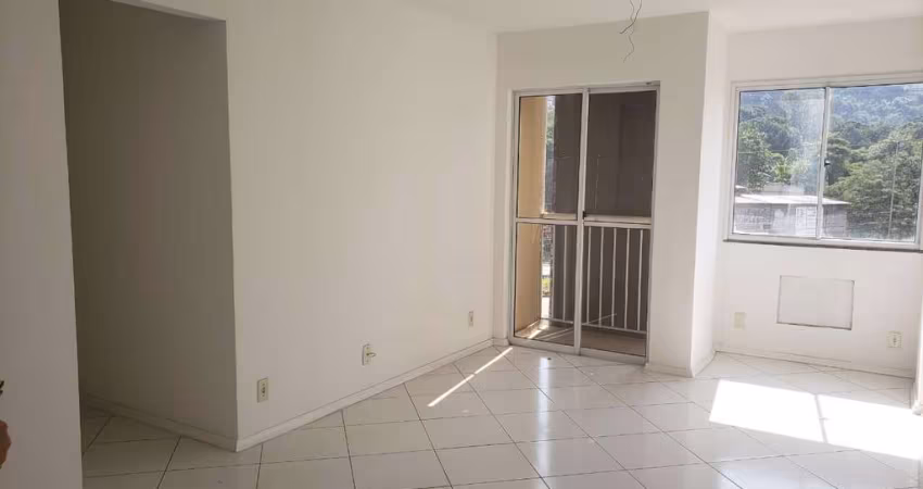 Apartamento com 2 dormitórios à venda, 62 m² por R$ 206.000,00 - Santa Bárbara - Niterói/RJ