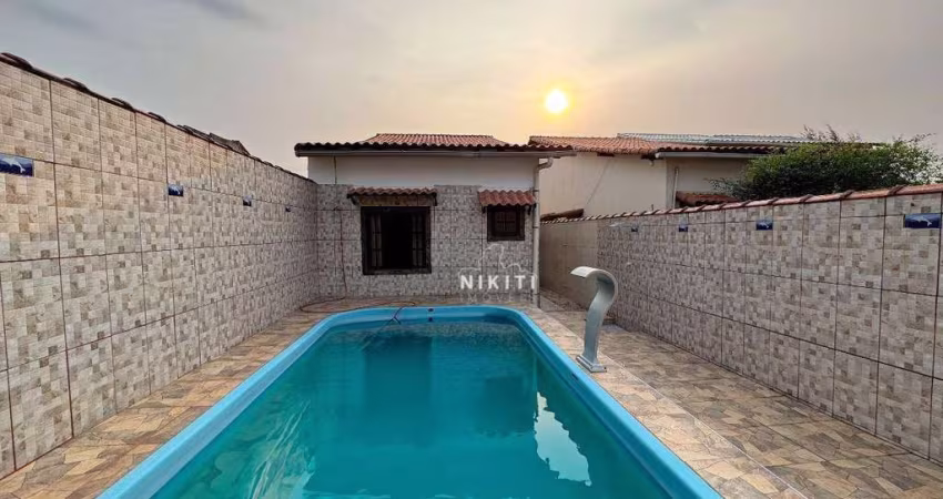 Casa com 3 Quartos, sendo 1 Suíte, Piscina e Churrasqueira, a 100 metros da Praia – Guaratiba, Maricá
