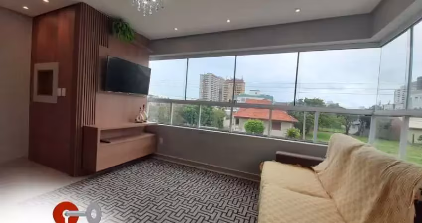 Apartamento com 02 dormitórios, 1 suíte no centro  mobiliado e decorado
