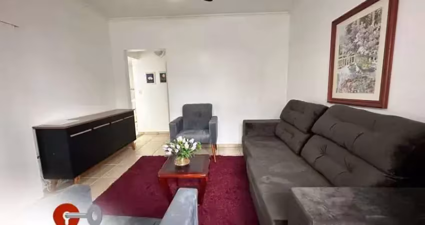 Apartamento com 1 dormitórios à poucos metros do mar.