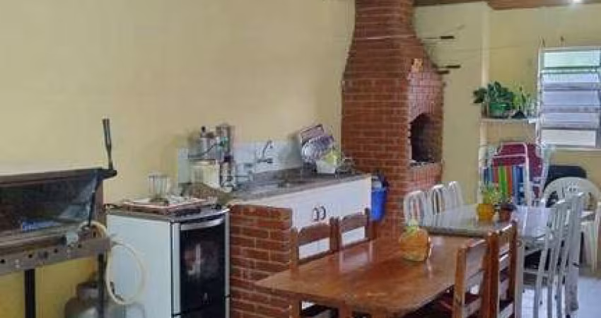Sobrado com 3 dormitórios à venda, 200 m² por R$ 580.000 - Vila Assis Brasil - Mauá/SP