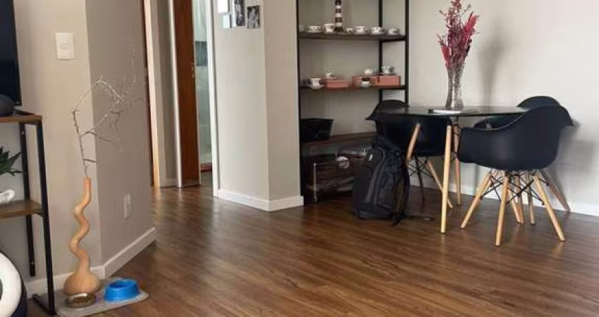 APTO LOCAÇÃO/VENDA SEMIMOBILIADO BUCAREIN
