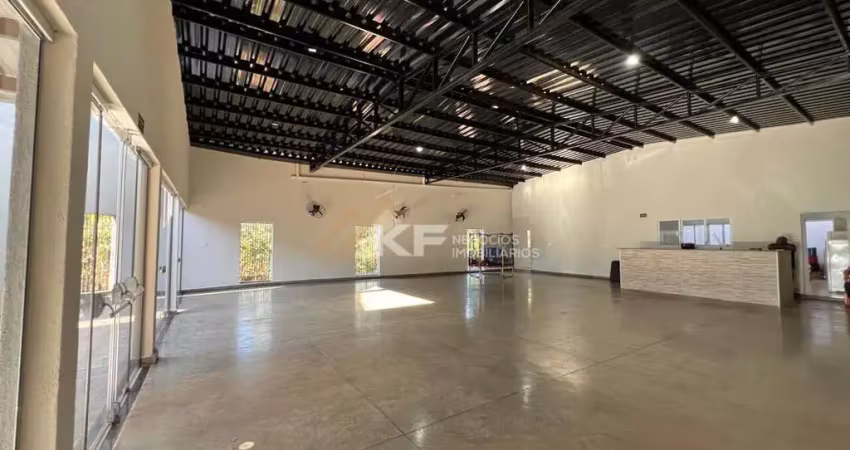 À venda salão comercial em cravinhos - jardim santana à venda. 300m² de construção.