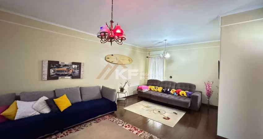 Casa à Venda 3 Dormitórios com Piscina e Varanda Gourmet no bairro Vila Tibério - Ribeirão Preto / SP