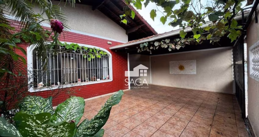 Casa com 3 dormitórios à venda, 185 m² por R$ 739.000,00 - Vila Assunção - Praia Grande/SP