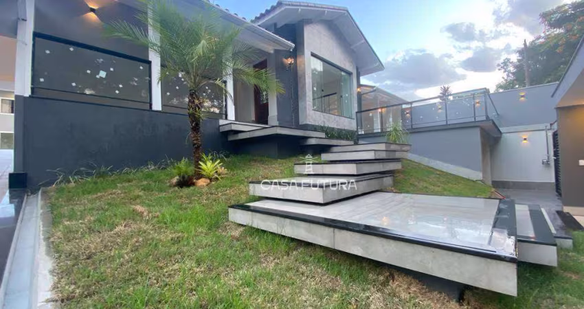 Casa à venda, 569 m² por R$ 2.700.000,00 - Laranjal - Volta Redonda/RJ