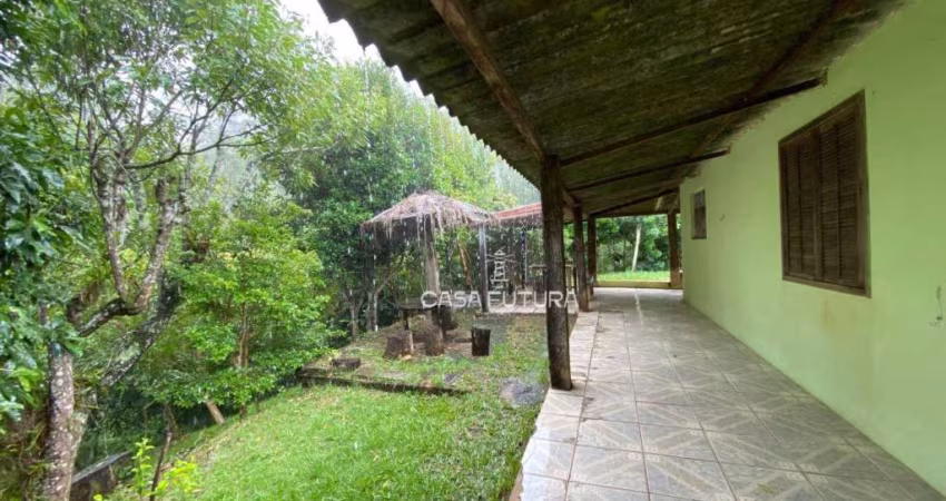 Chácara com 2 dormitórios à venda, 1502 m² por R$ 300.000 - Educandário - Bananal/SP