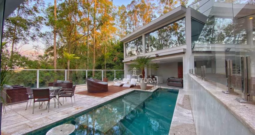 Casa com 3 dormitórios à venda, 500 m² por R$ 2.500.000,00 - Morada da Colina - Volta Redonda/RJ