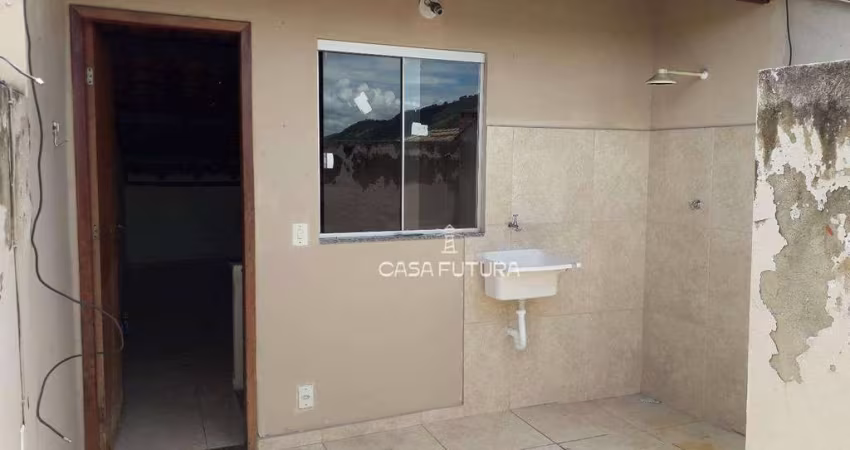 Casa com 2 dormitórios à venda, 97 m² por R$ 380.000,00 - Retiro - Volta Redonda/RJ