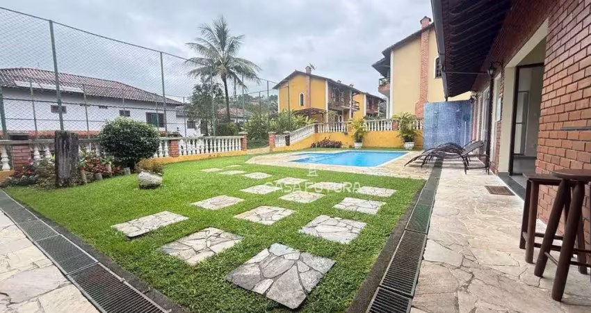 Casa com 2 dormitórios à venda, 77 m² por r$ 450.000,00 - penedo - itatiaia/rj