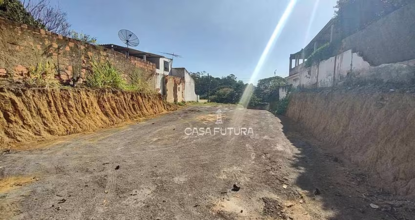Terreno à venda, 445 m² por R$ 450.000 - Monte Castelo - Volta Redonda/RJ