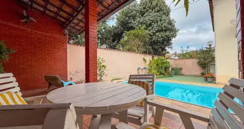 Casa à venda no jardim esperança com 4 quartos, piscina e área gourmet