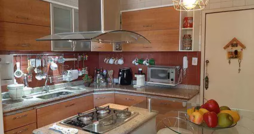 Apartamento com 3 dormitórios à venda, 108 m² por R$ 380.000,00 - Aterrado - Volta Redonda/RJ