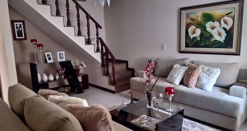 Casa à venda, 153 m² por R$ 650.000,00 - Jardim Belvedere - Volta Redonda/RJ