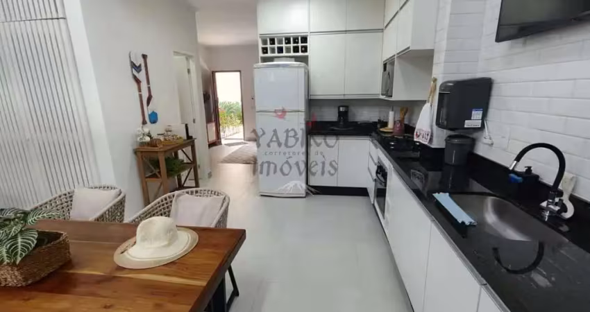 Casa em világio a 50 metros da praia, com 02 suítes, 01 vaga.