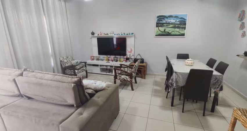 Casa em Világio com 03 dormitórios 01 suíte e 02 vagas.
