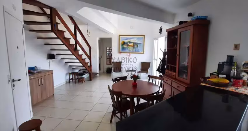 APT Duplex com 3 Dormitórios no CENTRO! 